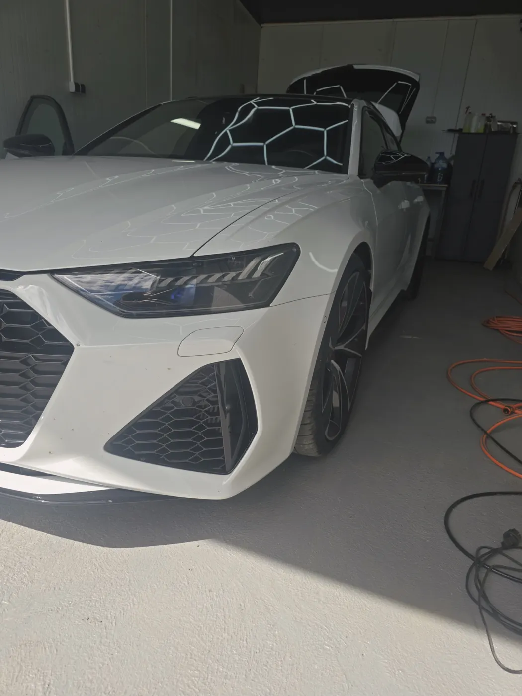 Audi RS след почистване и озониране